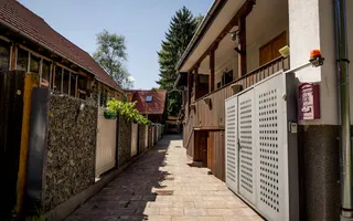 Casă individuală cu 5 camere și curte proprie - în Cisnădioara - Poză 28