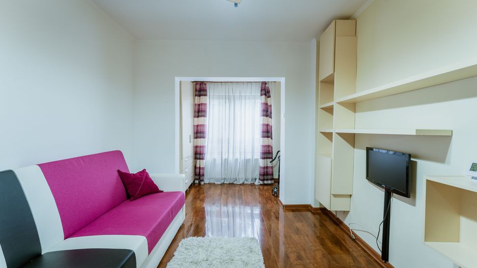 Apartament cu 3 camere în Alfa - Poză 9