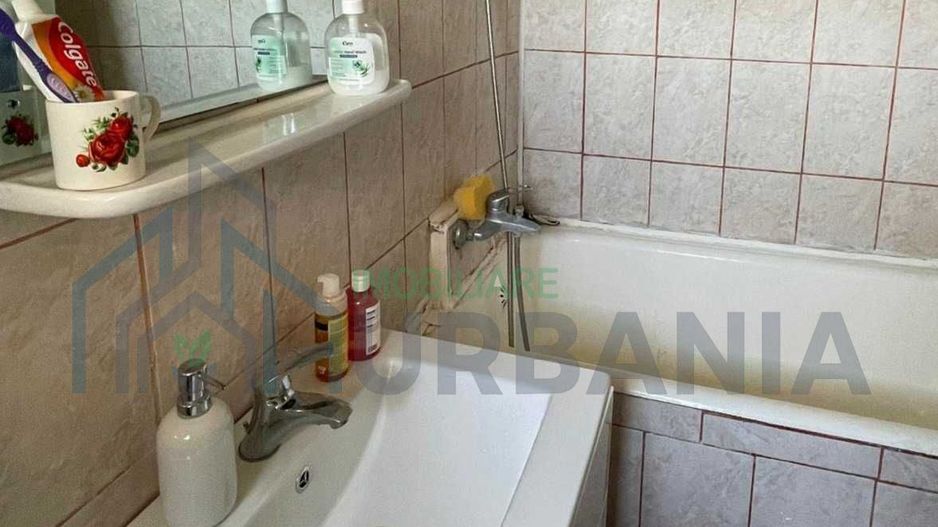 Apartament de vanzare, 3 camere Pacurari, Petru Poni, 64mp - Poză 6