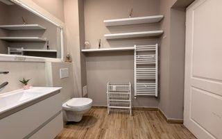 Apartament 2 camere de închiriat, cu curte și ciubăr - Poză 9
