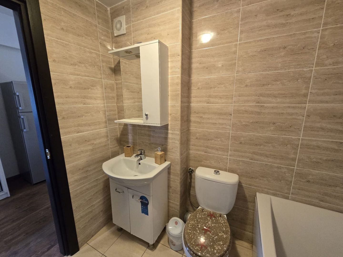 MAMAIA NORD-Apartament 2 camere cu vedere panoramica la lac si mare. - Poză 22