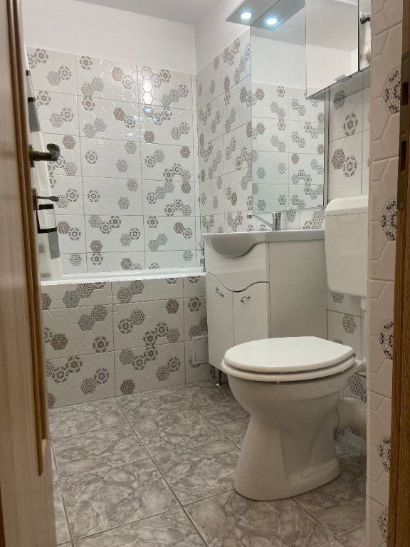 De inchiriat apartament 2 camere - Poză 12