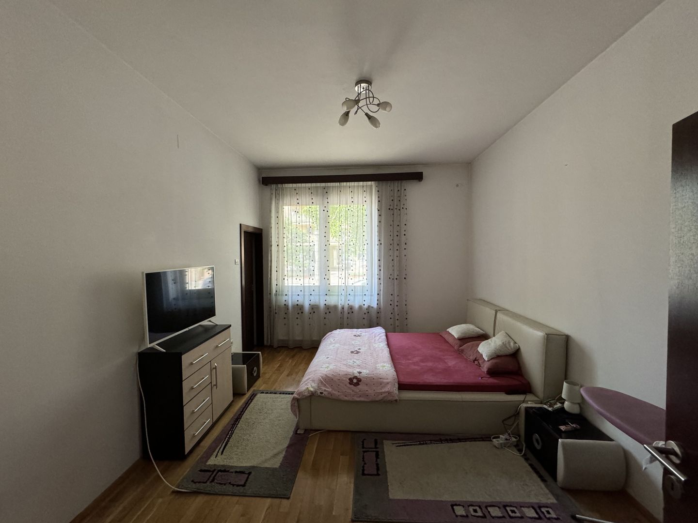 Casa de vânzare zona Favorit - Poză 6