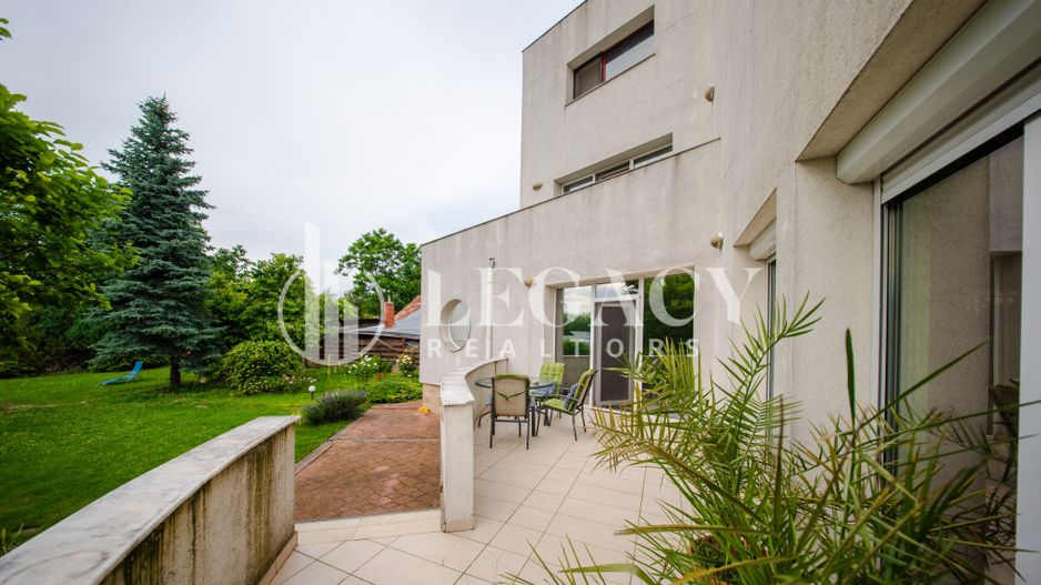 Vilă Exclusivistă în Copou – 680 mp Utili | Teren 1.414 mp - Poză 38