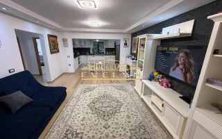 De vânzare – Proprietate completă: casă + anexă + teren - Poză 3