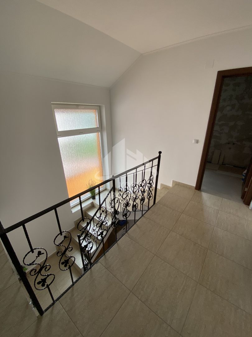 Casa moderna, mobilata complet  Sibiu - Poză 12