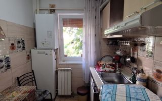 Apartament 3 camere ETAJ 1 de vanzare zona Craiovita Noua - Poză 3