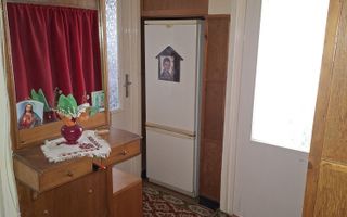 BRASADAS vinde apartament cu 2 cam etaj 3 Botizului. - Poză 6