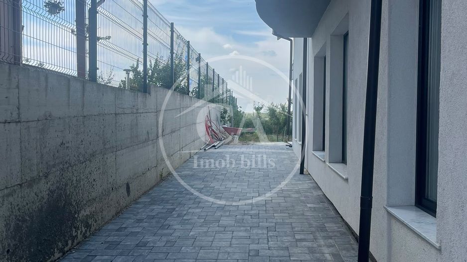 Casă de închiriat tip duplex cu 6 camere în zona Gheorghe Doja,Oradea. - Poză 20