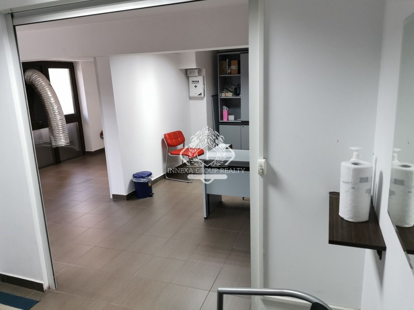 Unirii I Spatiu Comercial I 40mp I mezanin I 750 EURO + TVA - Poză 2