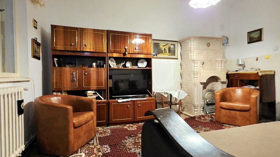 DE VANZARE CASA 5CAMERE ZONA CENTRALA TALMACIU - Poză 17
