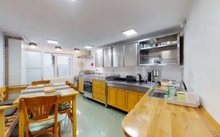 Casă cu șarm istoric lângă Cișmigiu – 6 camere, atrium natural, cramă - Poză 31