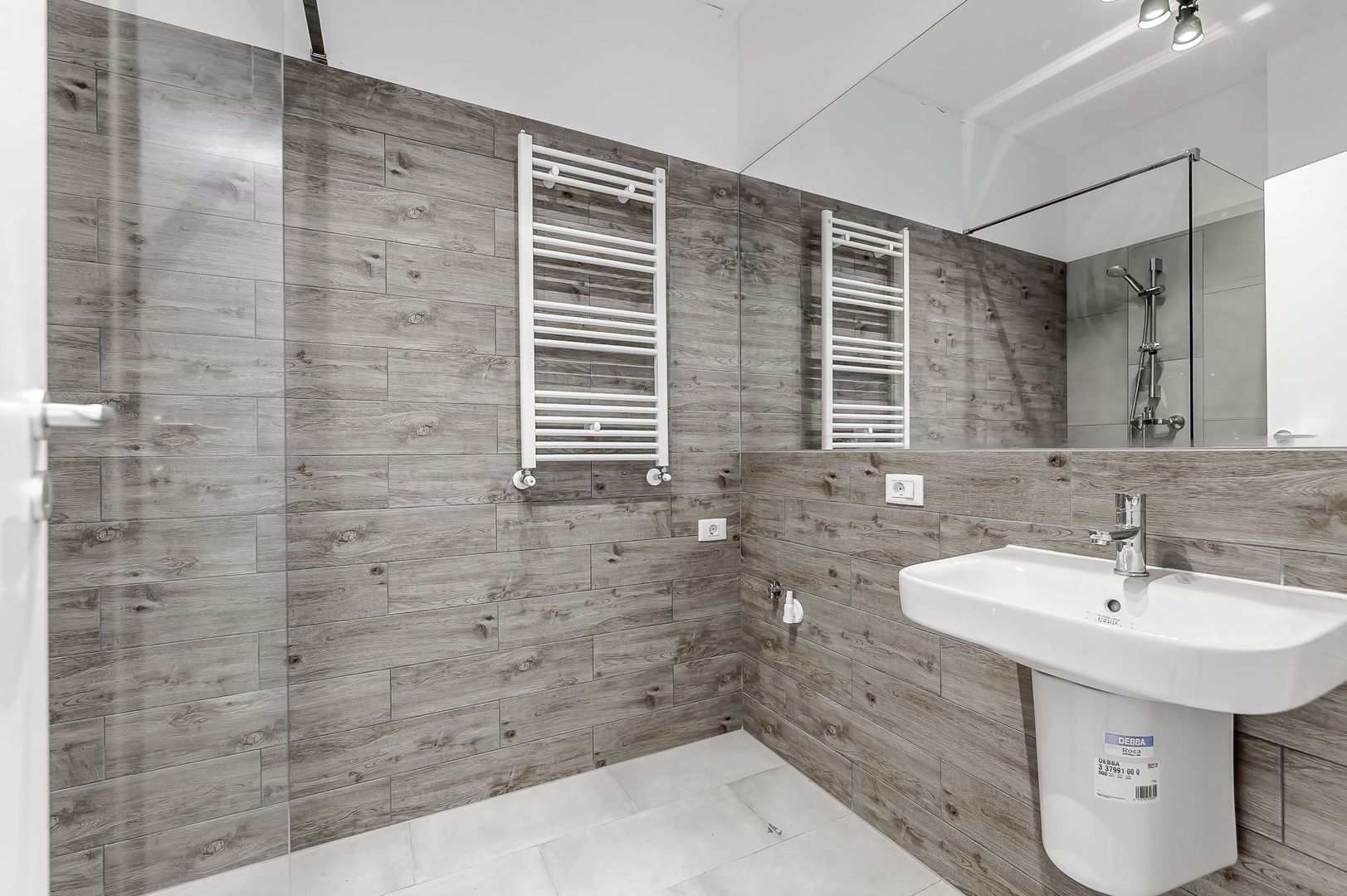 Apartament  4 camere cu gradina  Ared City  R35 - Poză 19