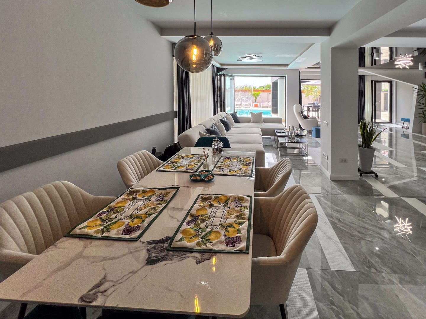 Ready to move  |  Vila premium cu piscina și jacuzzi încălzite - Poză 28