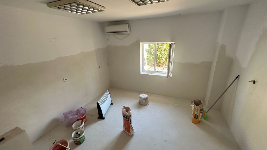 Spatiu de birou cu curte și anexa zona Badea Cartan - Poză 12