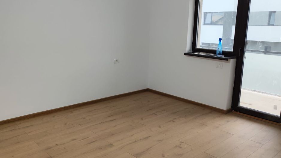 Casă / Vilă cu 4 camere de vânzare în Berceni - Poză 6