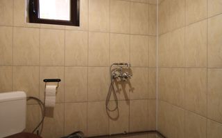 Braytim, casa ideala pentru activitati comericiale/birouri. - Poză 39