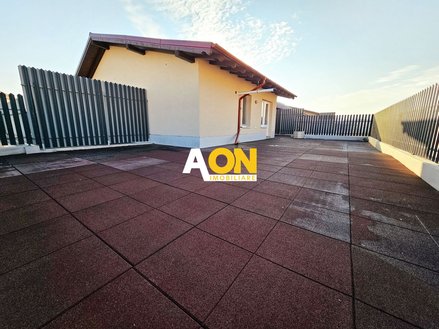 Penthouse 4 camere, mobilat, 100 mp utili + terasa 88 mp, ultracentral - Poză 16