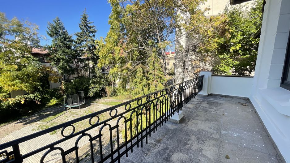 Masterpiece Heritage Villa***18 rooms//DOWNTOWN BUCHAREST - Poză 17