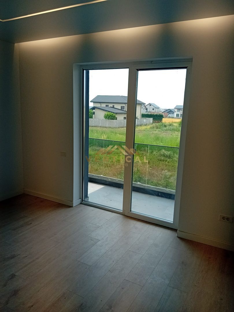 Apartament cu 2 camere, terasă, grădină proprie - Poză 8