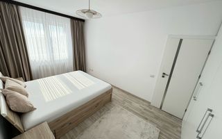 Vis a vis de Esso. Lift. Mijloc transport in fata. Loc de parcare. - Poză 9