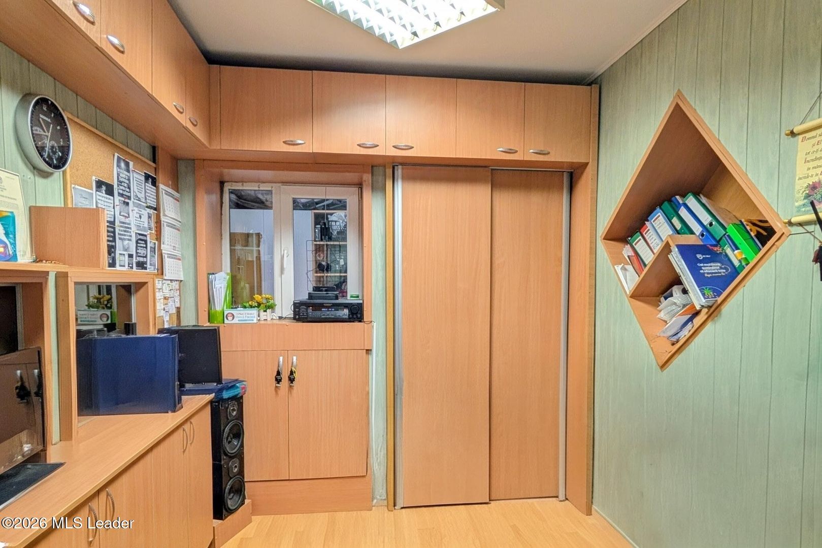 Pantelimon - Selgros, Hala 446 mp, Anexa 131 mp, Vila P+2, Lot 1054 mp - Poză 9