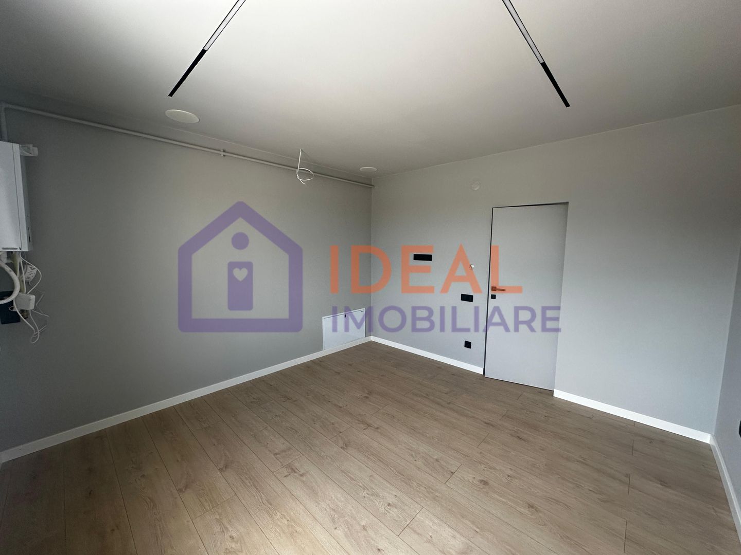 Penthouse cu 3 camere LA CHEIE, cu terasa de 191mpu, zona Calea Surii Mici - Poză 9