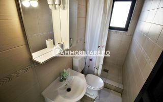 Casa 8 camere,4 bai,482mp,1.100mp teren,2 garaje,0% comision - Poză 14