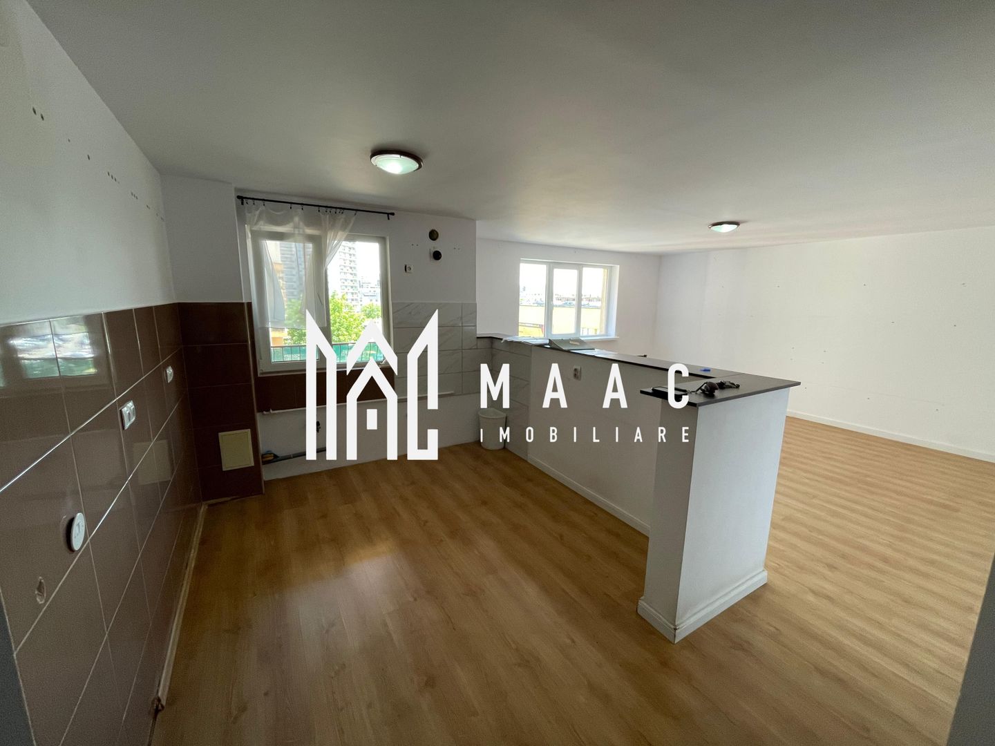 BLACK FRIDAY I Apartament 3 camere | 82 mp | Etaj 2 | Aleea Streiu - Poză 3