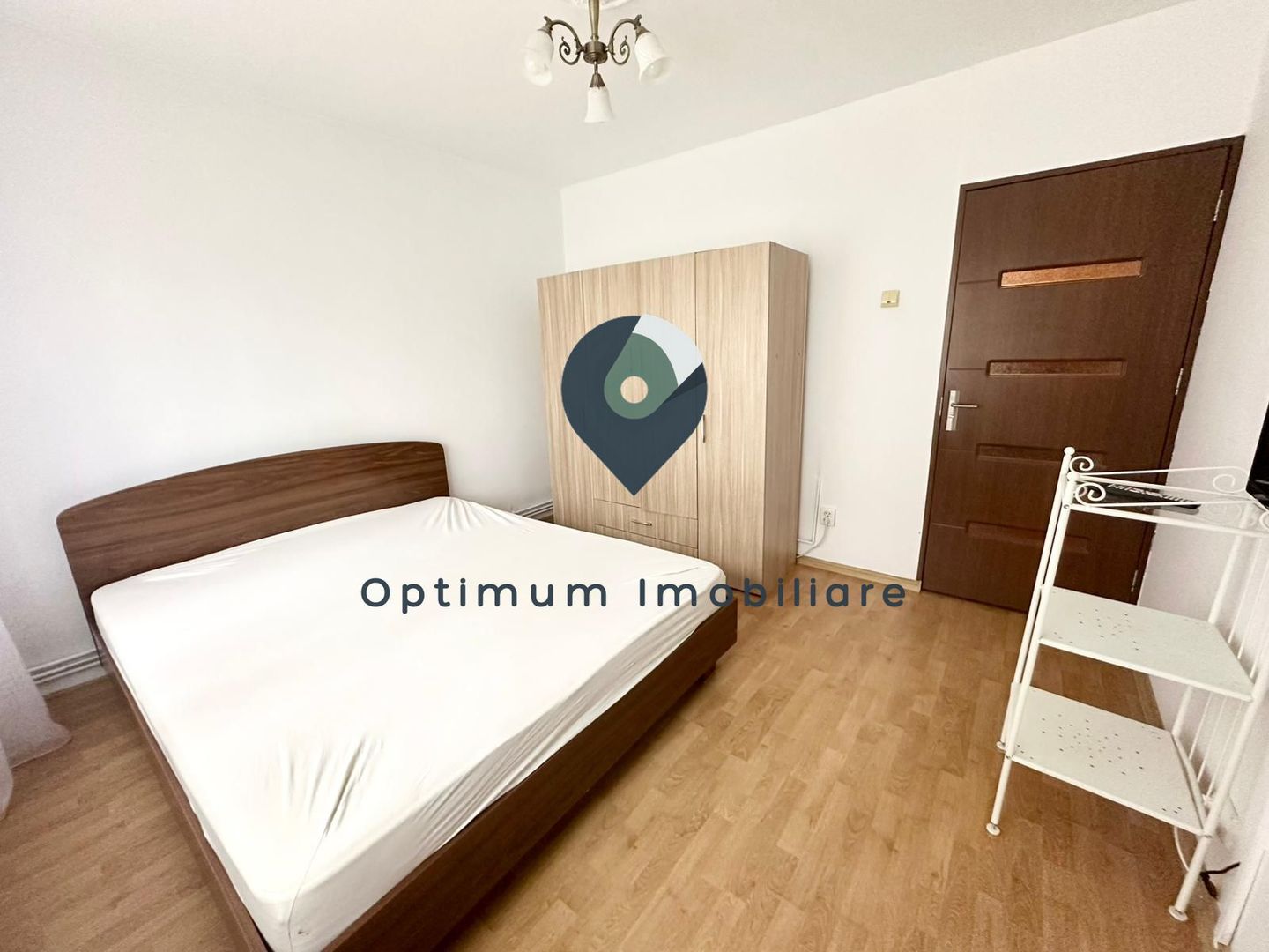Apartament cu 2 camere, etaj 1, decomandat, de inchiriat in Zorilor ! - Poză 1