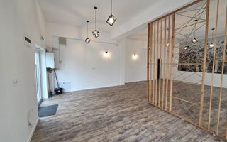 Spațiu de birou cu terasa de 80 mp de vânzare în Șelimbăr . - Poză 6