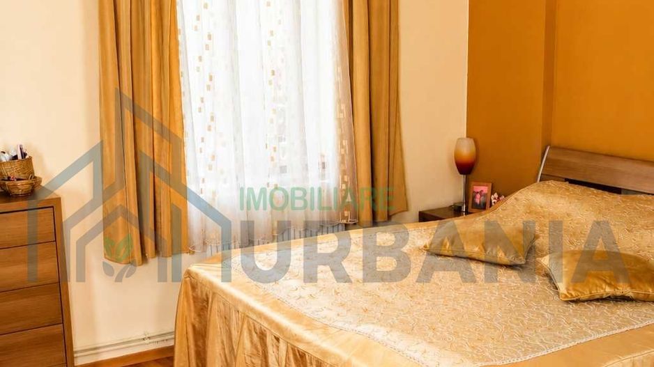 Casă/Vilă Ultracentrală Pașcani – Pe Colț – Ideal Business sau Locuință – Mobilată/Utilată - Poză 2