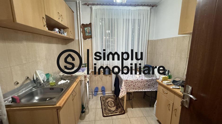 3 semidecomandate,  etaj 1, zona Supeco - 100 000 Euro - Poză 5