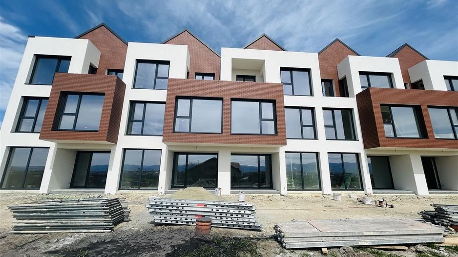 Casa de vanzare in Sibiu, concept modern, panorama deosebita, 137 mpu - Poză 3