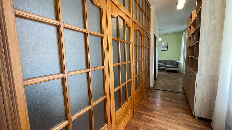 Apartament spațios în clădire istorică – 70 mp, Palatul Istvan Nemes - Poză 3