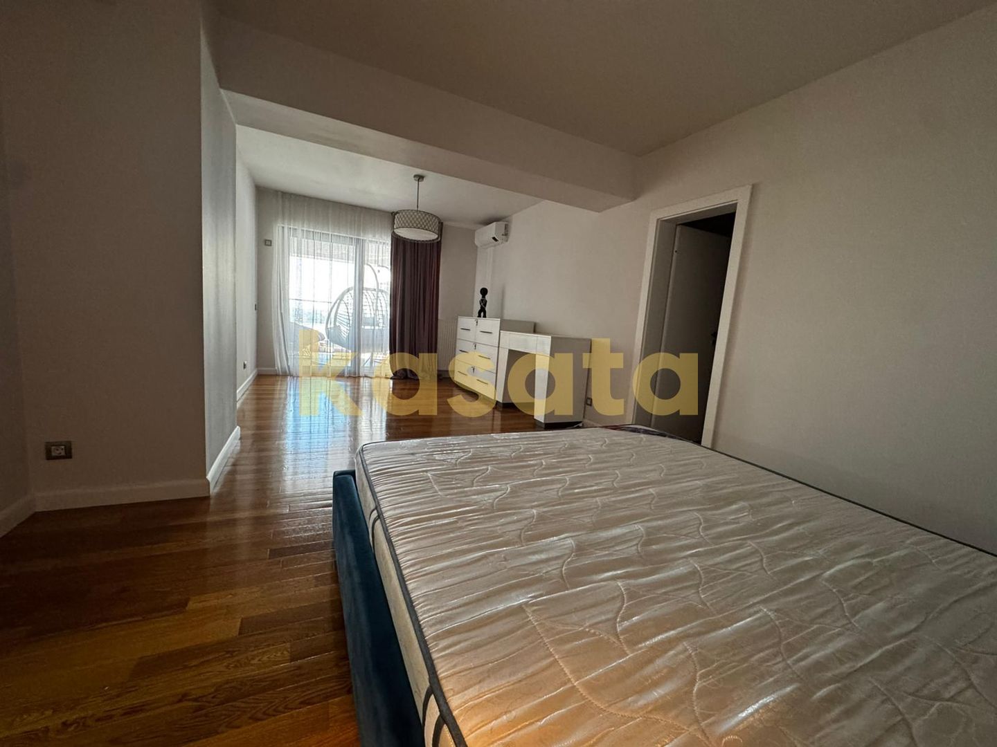 Apartament 4 camere | Premium | Upground | Panoramic Lake & City Views - Poză 9