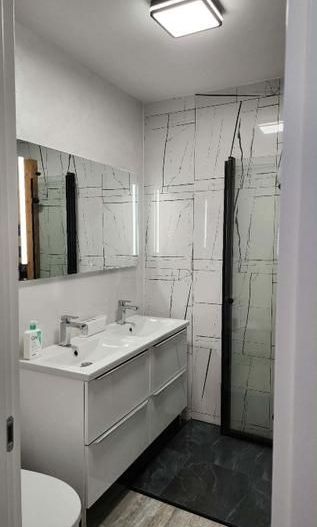 Apartament 3 Camere ,  renovat , mobilat si utilat  la 300 m de metrou 1 Mai - Poză 9