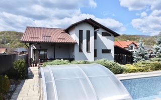 Casa superba de vanzare-piscina- eficienta energetic-Tautii Magheraus - Poză 20