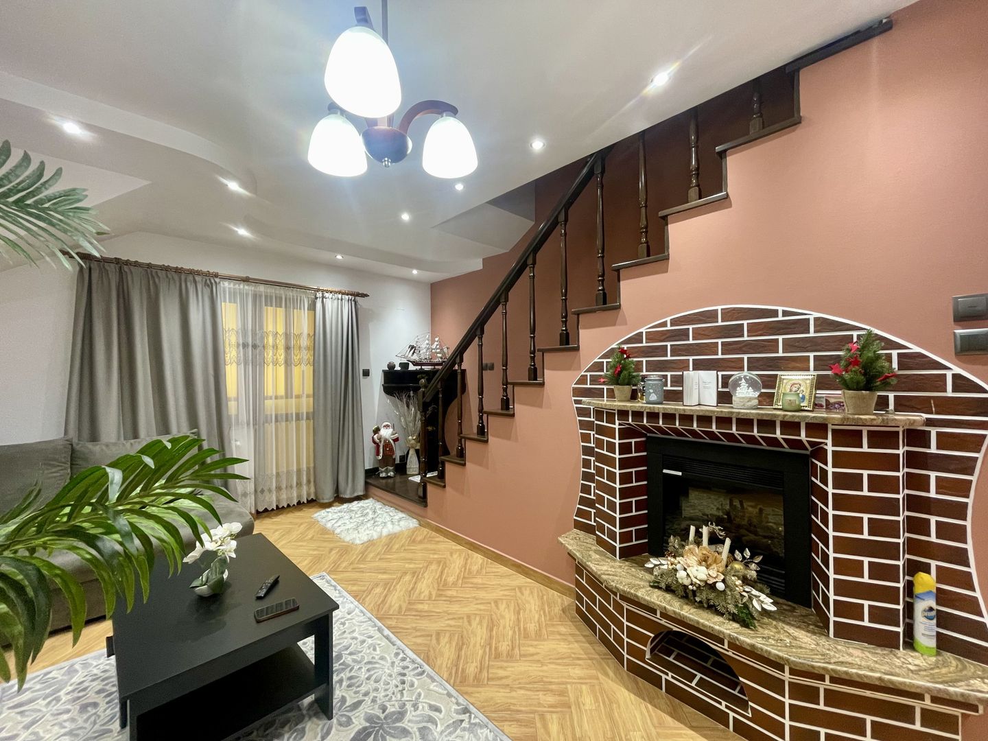 Apartament 3 camere | Etaj 4 + Mansarda | Radauti | Termen scurt/lung - Poză 4