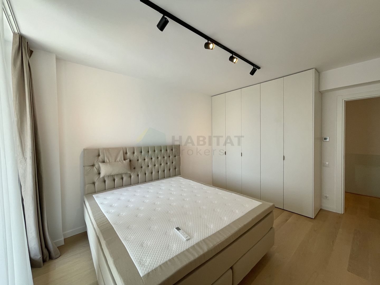 Vila urbana 3 camere | Tunari-Parc - Poză 8