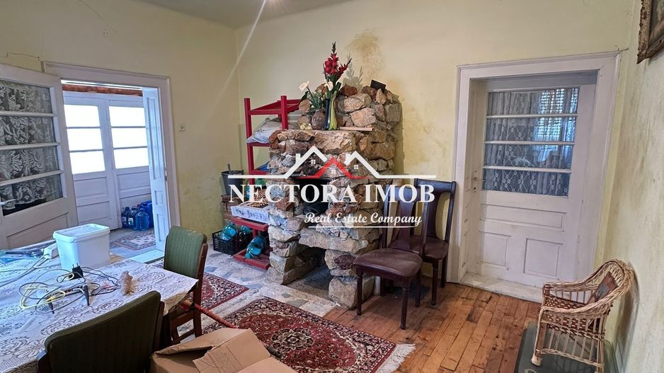NECTORA IMOB Exclusivitate-Casa 5 camere, 2 bucatarii, 2300 mp teren - Poză 9