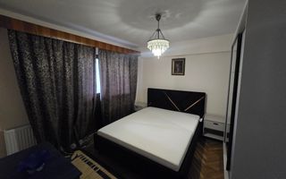 3 camere Ultracentral - Ramada - Poză 4