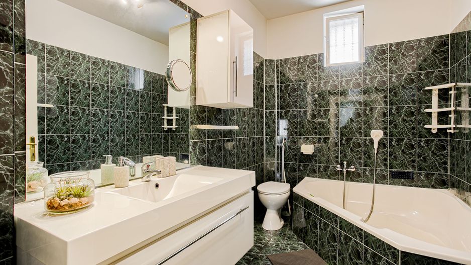 Casă Aradul Nou cu 5 camere și teren 2189 mp - Poză 8