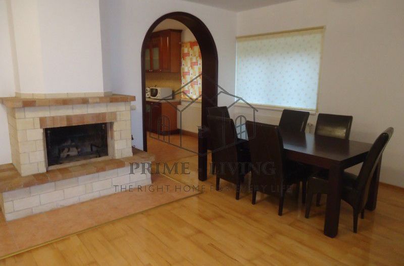 VILA RECENT RENOVATA LA INCHIRIERE - Poză 2