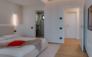 Vilă individuală cu design contemporan în Residence 5 Villas - Poză 15