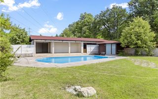 Vila exclusivista cu piscina, sauna si crama, 479.27 mp, langa padure - Poză 19