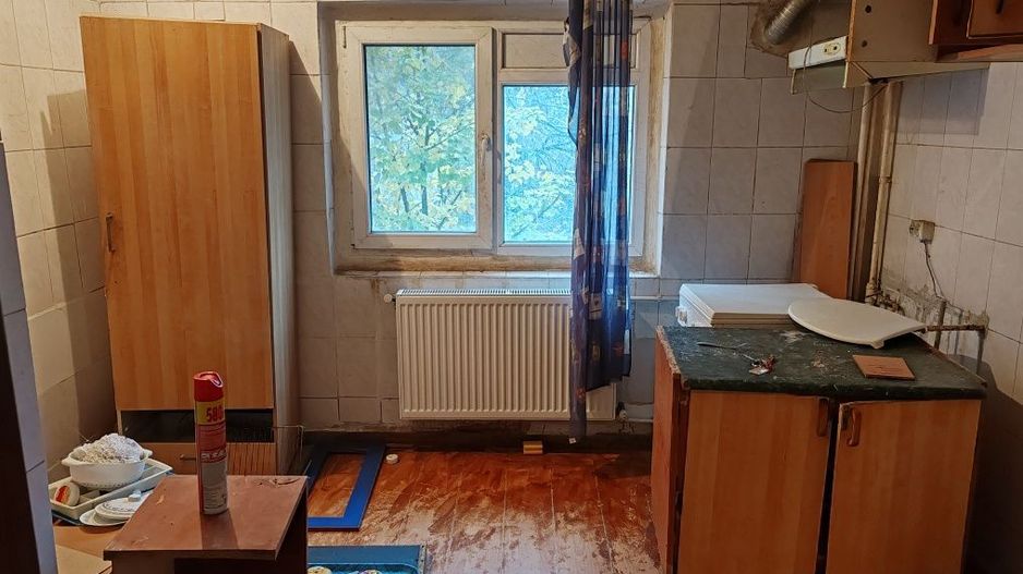 APARTAMENT  DECOMANDAT ZONA VITAN - Poză 2