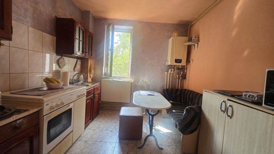 Apartament 3 camere – Etaj 1 – Zona Abator - Poză 4