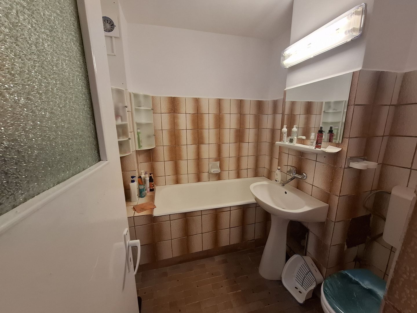 Apartament 2 Cam 9 mai zona Catedralei - Poză 3