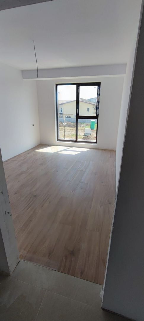 Casa..Vila cu 5 camere de vanzare.......Nord Bragadiru..... - Poză 28